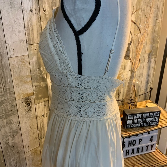 Lovely Cream Lace Maxi Dress. Size M (check measurements) - Picture 4 of 7